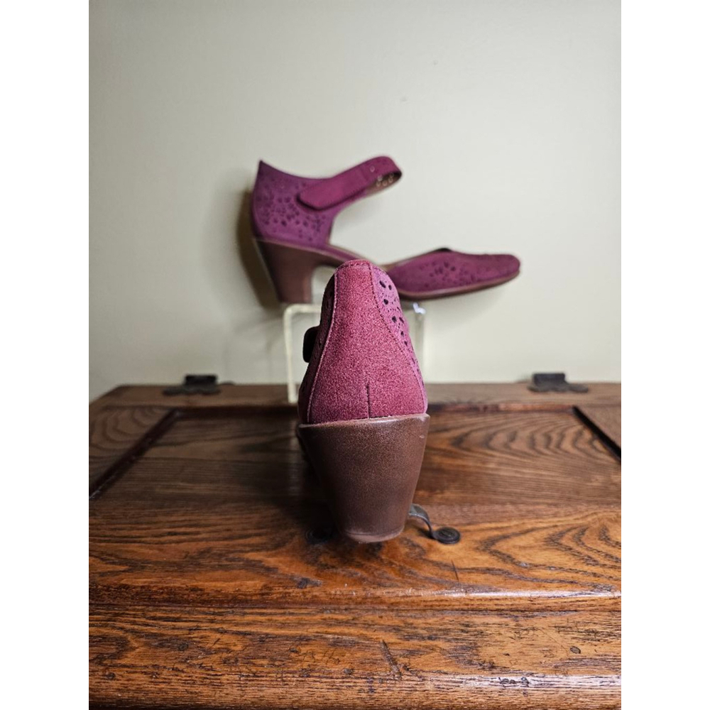 Women's Easy Spirit CINDIE Size 9.5 Red NU - Picture 5 of 10